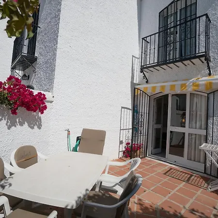 Vakantiehuis Pinos 15 Menyber Nerja